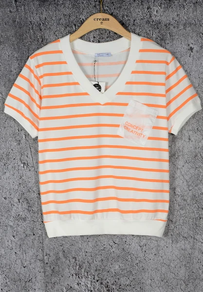 MEGI BIAŁA BLUZKA W MANDARYNKOWE PASKI / KIESZONKA / B1905