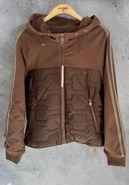 MEGI CZEKOLADOWO BRĄZOWA KURTKA Z KAPTUREM / H2282 