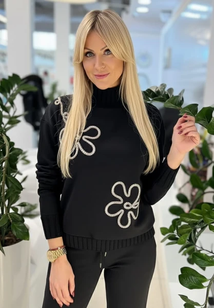 MEGI CZARNA BLUZA / SWETERKOWE ŚCIĄGACZE / CAPPUCCINO  KWIATY / B2444