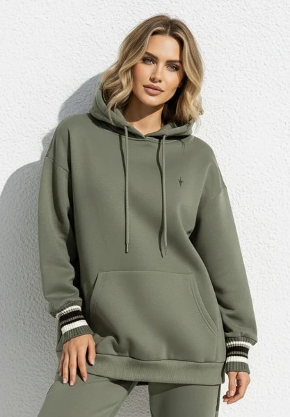 MEGI OLIWKOWA BLUZA Z KAPTUREM / CIEPŁA MIĘKKA IDEALNA NA ZIMĘ / B2480 