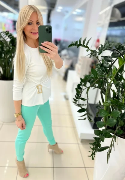 32803.webp