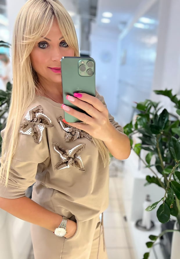 MEGI CAPPUCCINO BLUZA Z HAFTOWANYMI WIATRAKAMI 3D / B2057 