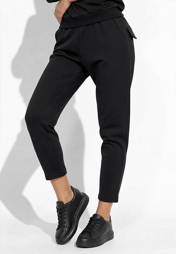 MEGI CZARNE SPODNIE Z PATKĄ  / M2058 