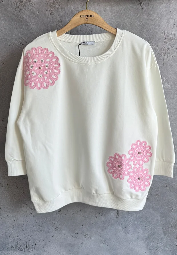 MEGI BIAŁA BLUZA Z CUKIERKOWO RÓŻOWYM HAFTEM / B2796 