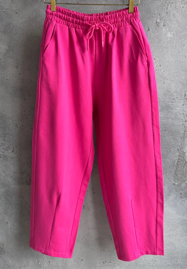 MEGI FUKSJOWE SPODNIE Z ZASZEWKAMI NA NOGAWKACH / P2843