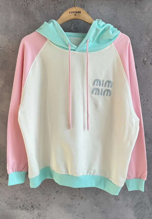 MEGI BIAŁA BLUZA KAPTUREM / AQUA & CUKIERKOWY RÓŻ / B2906