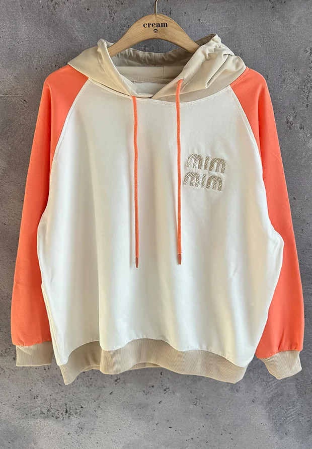 MEGI BIAŁA BLUZA KAPTUREM / JASNY BEŻ & MANDARYNKA / B2906