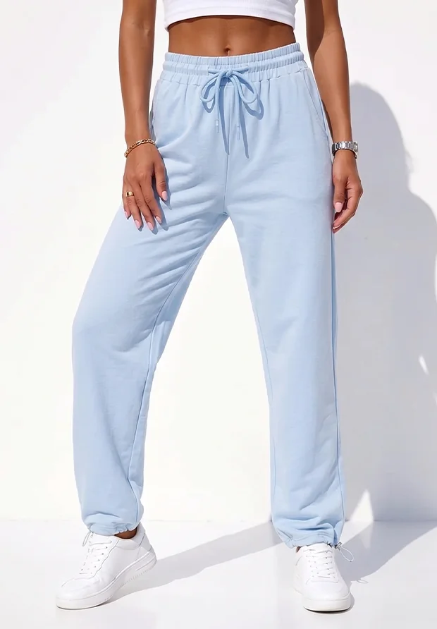 MEGI JASNO NIEBIESKIE SPODNIE DRESOWE PROSTA NOGAWKA Z REGULACJĄ DOŁU / P2836