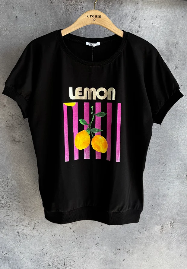 MEGI CZARNA BLUZKA Z NADRUKIEM W LIMONKI I FUKSJOWE PASECZKI / B1757