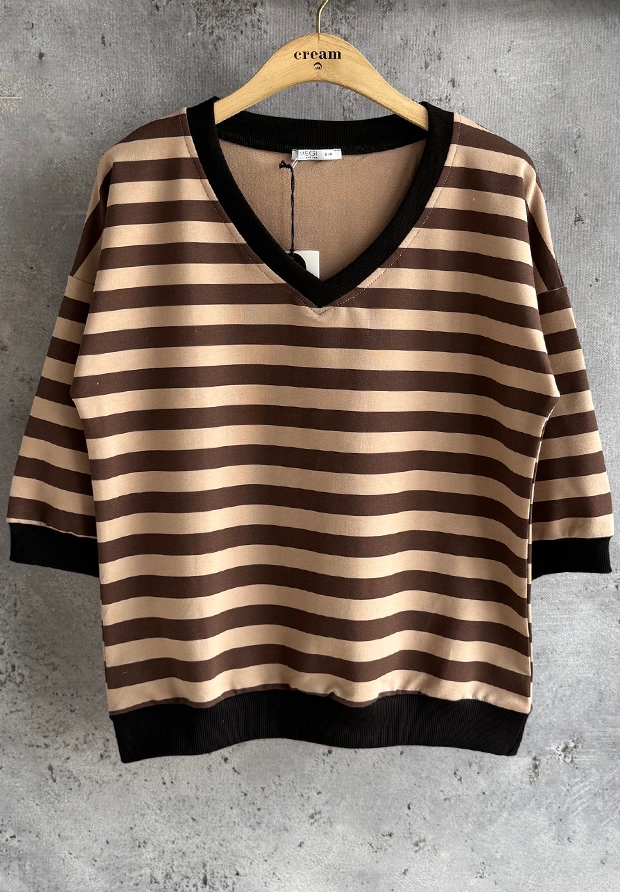 MEGI CAPPUCCINO BLUZA W BRĄZOWE PASECZKI / CZARNE ŚCIĄGACZE / B2800