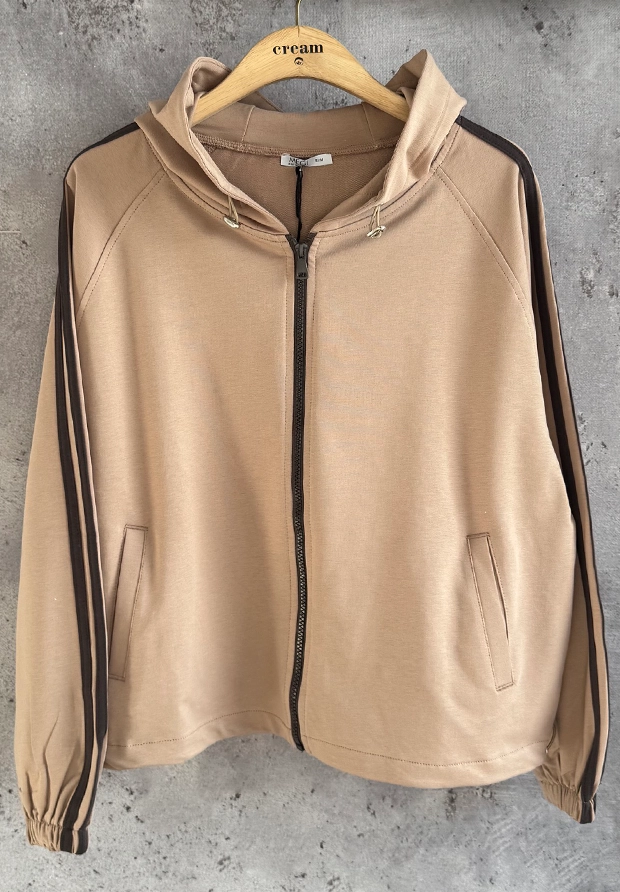 MEGI CAPPUCCINO ROZPINANA BLUZA Z KAPTUREM / CIEMNO BRĄZOWE LAMPASY / H3385 