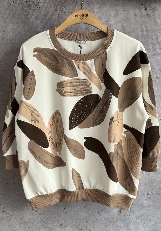 MEGI BIAŁA BLUZA W LIŚCIE / CAPPUCCINO & CIEMNY BRĄZ & BEŻ / B2586 